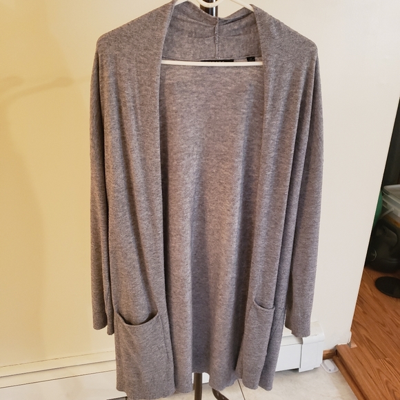 Grey cardigan - Picture 2 of 4